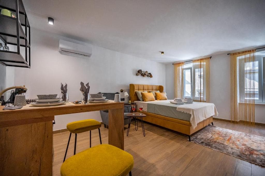 Apartments Portarata 1 interior 1